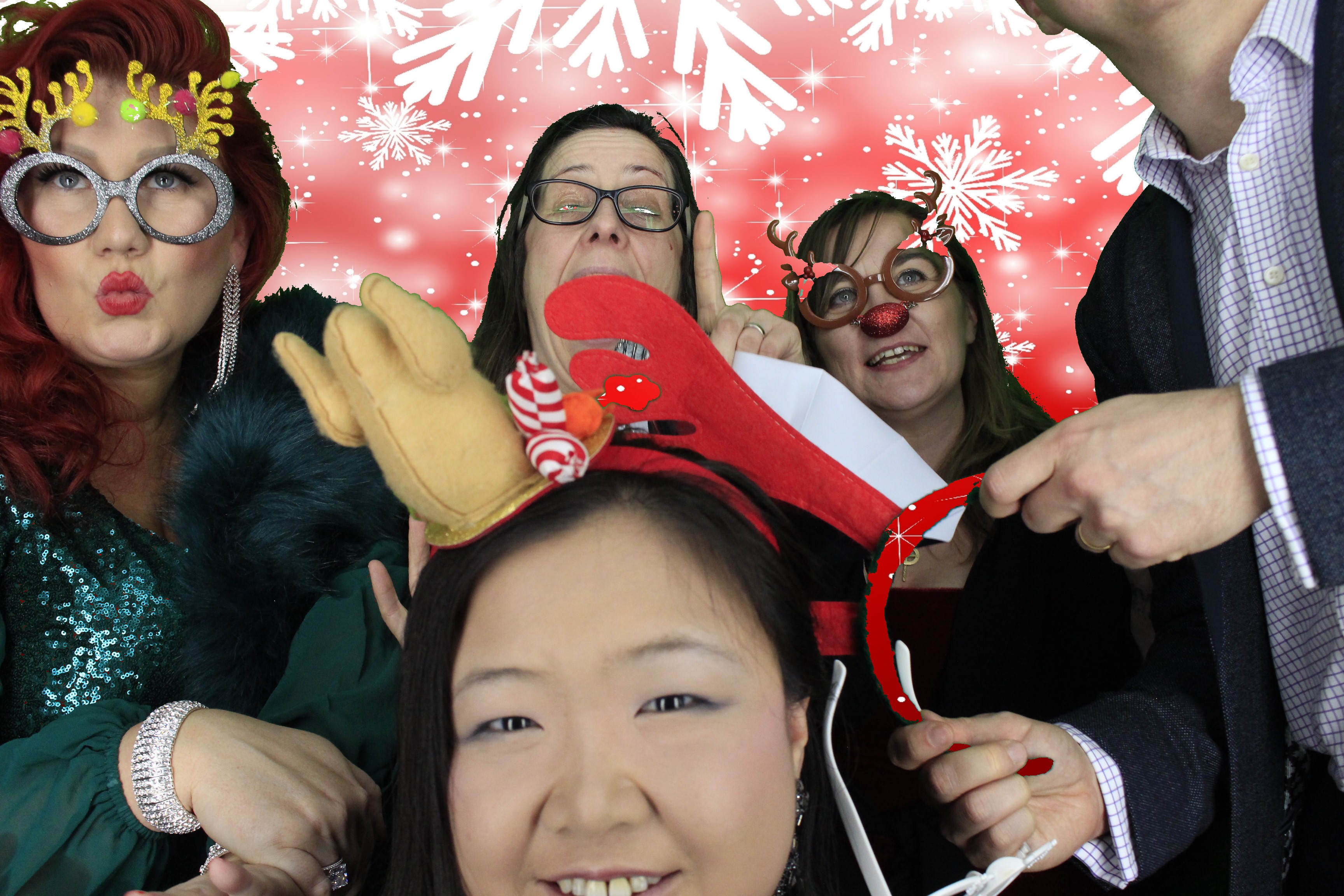 Acosta Europe Christmas Party 2018 | View more photos from the event at gallery.myphotoboothexperience.co.uk/u/MyPhotoBoothExperienceLtd/Acosta-Europe-Christmas-Party-2018